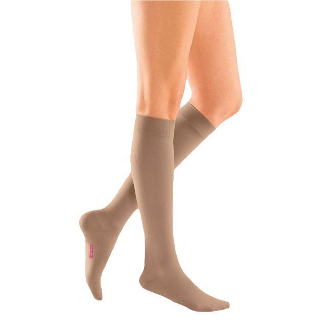 Mediven Plus - Knee High 20-30mmHg Compression Stocking (Extra Wide  Calf/Silicone Band)